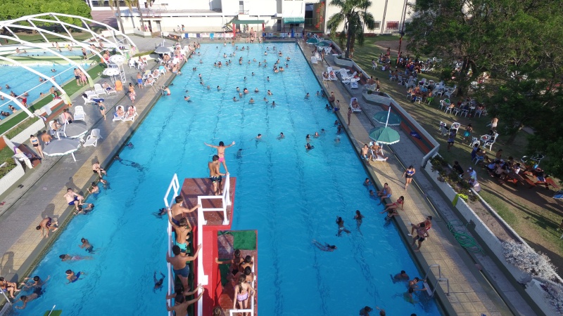 Temporada de Pileta y Colonia de Vacaciones