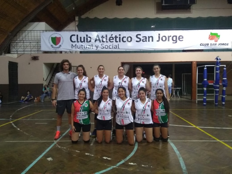 A las Semifinales en la AVOS