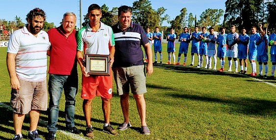 Reconocimiento a Jesús Espinoza