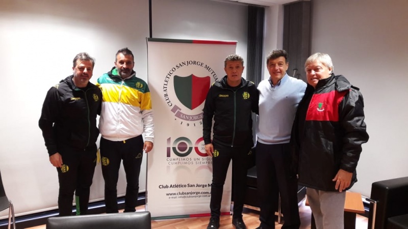 Aldosivi de Mar del Plata y su gente del fútbol conociendo nuestro Proyecto