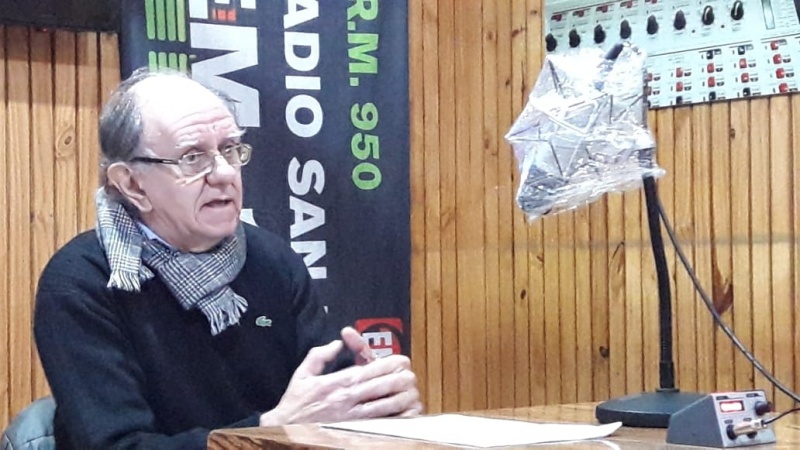 Charla del Dr. Ricardo Marionsini en Radio San Jorge