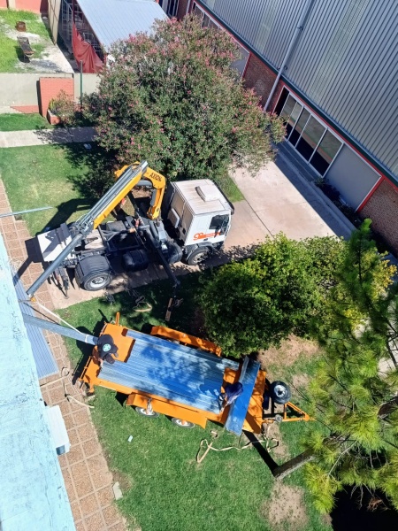 Iniciamos refacción techo del Polideportivo